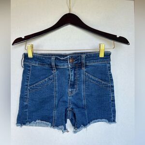 American Eagle Size 2 Next Level Stretch Dark Wash Denim Shorts-Unique Pockets